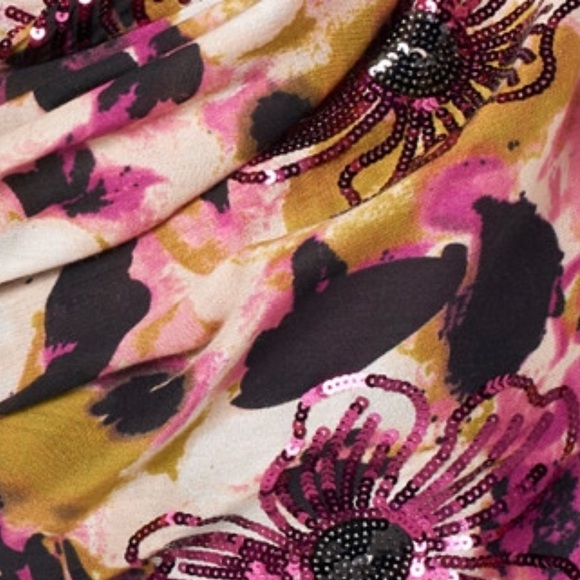 Joan Rivers Scarf - Picture 5 of 5